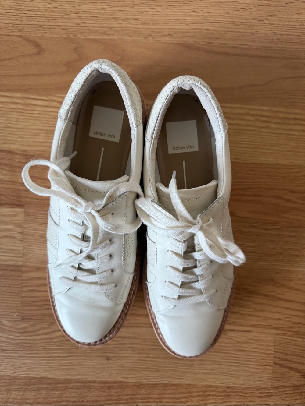 Dolce Vita Tiger Sneaker White Leather - Picture 5 of 6